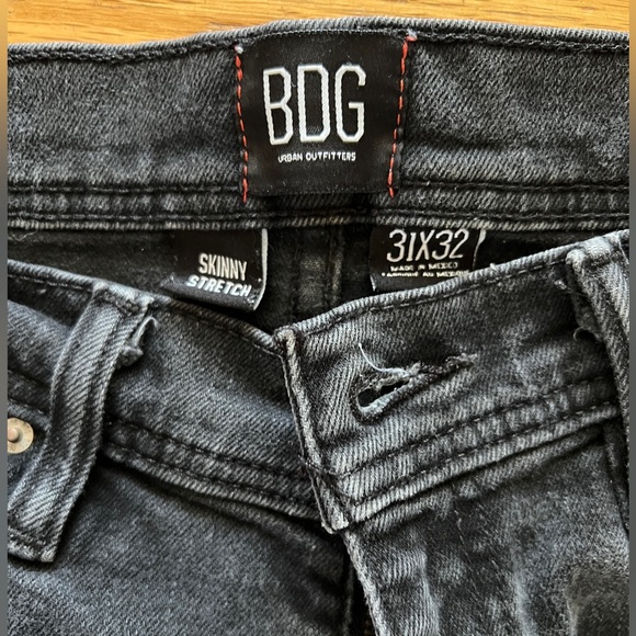 Urban Outfitters || BDG Black Distressed Skinny Stretch Jeans - Picture 9 of 9